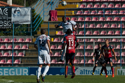 Trofense v UD Oliveirense Segunda Liga J3 2014/15