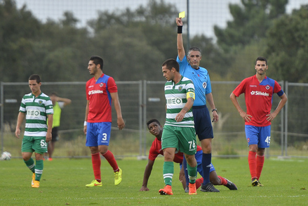 Sporting B v Oliveirense Segunda Liga J12 2014/15