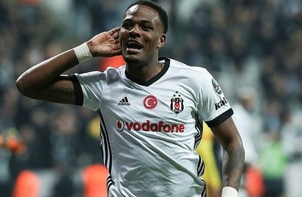 Cyle Larin (CAN)