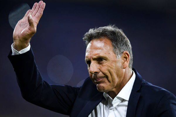 Attenzione, Benfica: Miguel ngel Russo firma con il Boca Juniors prima della Coppa del Mo...
