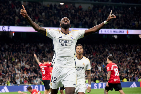 Due mesi dopo, Rudiger torna nella convocazione del Real e rinforza le opzioni per Xabi Al...