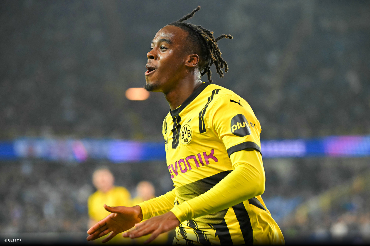 Il Dortmund conferma la vendita di Gittens al Chelsea