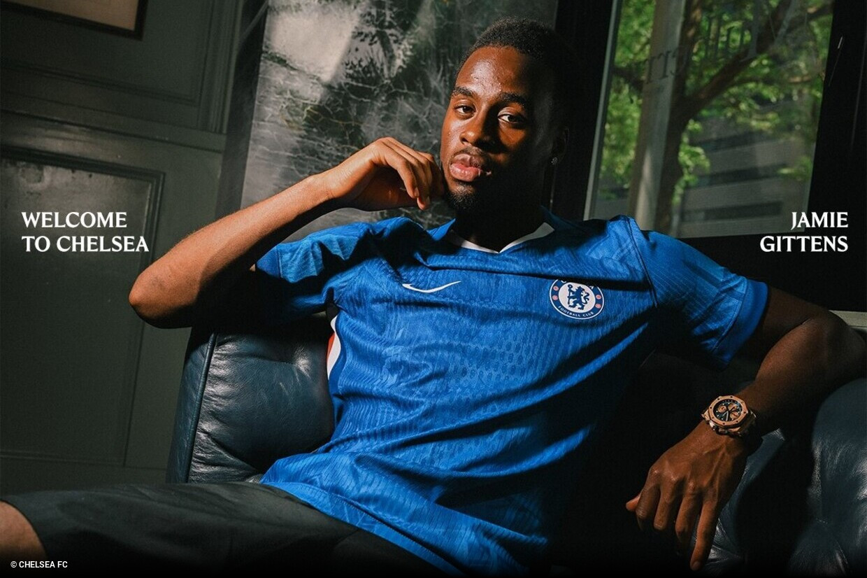 Jamie Bynoe-Gittens passa dal Borussia Dortmund al Chelsea